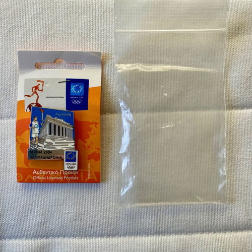 Pin/Badge Olympic Games 2004 Torch Relay new
