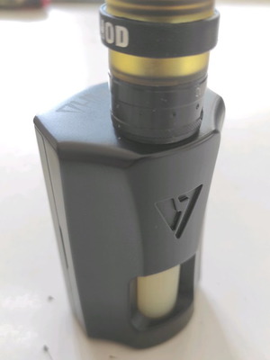 Desire Design Rage Squonk 155W Box Mod used, black