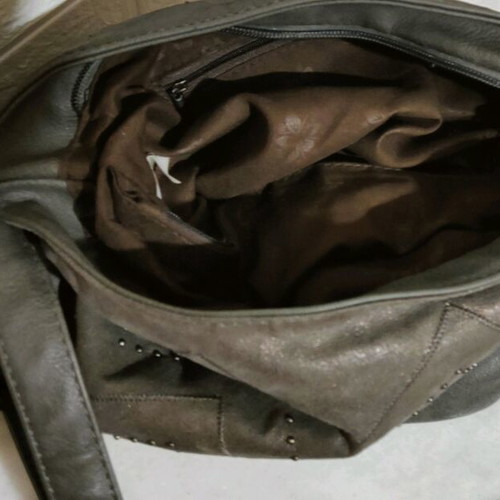 Shoulder bag used, grey with 3 external and 4 internal pockets