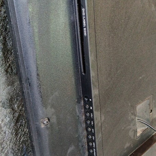 Technika 32" TV for spare parts