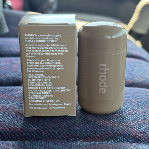 Rhode Pocket Blush Piggy new unused
