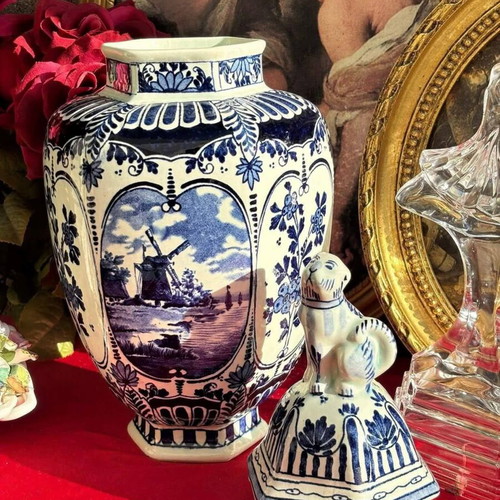 Royal Sphinx Holland by Boch Belgium Delft-Style Lidded Vase