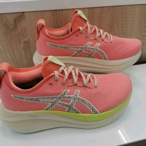 Asics Gel-Nimbus 27 TR sports shoes new, size 40, colorful