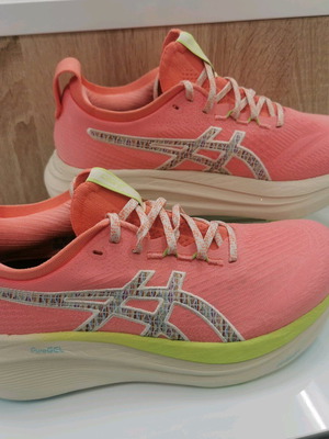 Asics Gel-Nimbus 27 TR sports shoes new, size 40, colorful