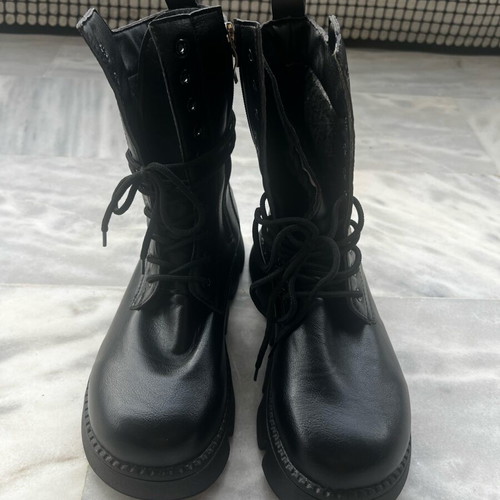 Kaiser black boots narrow fit, size 40, new