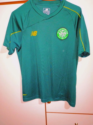 Φανέλα Celtic Small σε άριστη κατάσταση