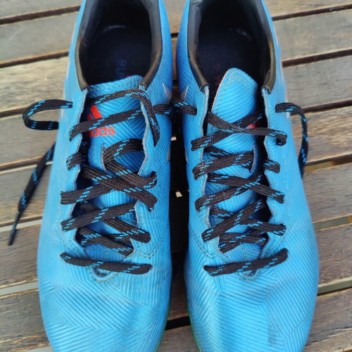 Adidas football shoes size 39.5, blue
