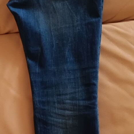 Staff women's jeans like new, low rise, size 27, blue