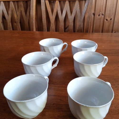 Porcelain tea cups set of six white vintage like new