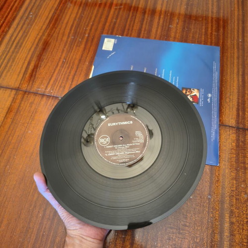 Saint Etienne, Eurythmics, Natalie Cole 12" vinyl maxi-singles used