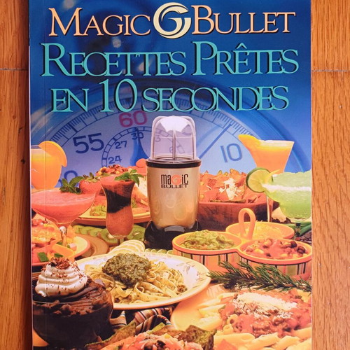 Magic Bullet MB1001B blender used 200W with extra accessories