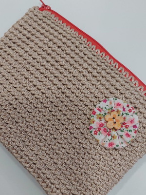 Handmade knitted wallet beige new with floral decoration