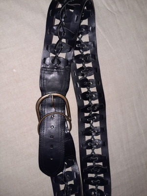 Leather belt used with braided design, length 104 cm, black