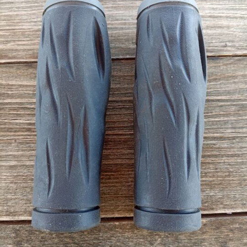 Handlebars like new, pack of 3 pairs