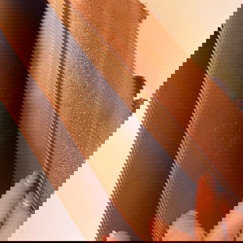 Καφέ δερμάτινη τσάντα ταχυδρόμου