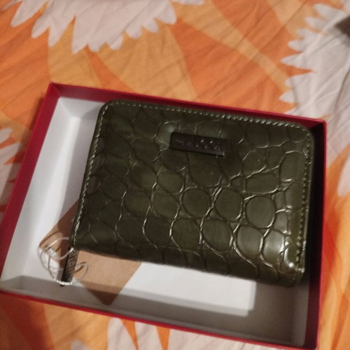 Stella Doca wallet new, olive with croco texture