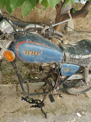 Μηχανή Yamaha μεταχειρισμένη για ανταλλακτικά ή σκραπ