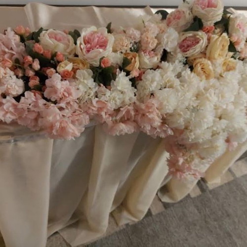 Wedding table decoration custom made with artificial flowers