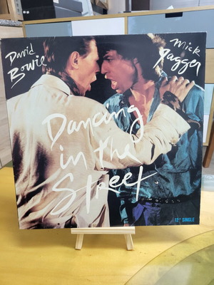 Dancing in the Street single like new by David Bowie and Mick Jagger