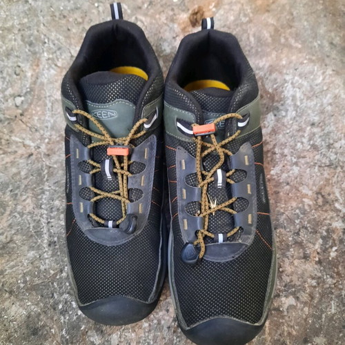 Keen athletic shoes size 39 like new, gray and green