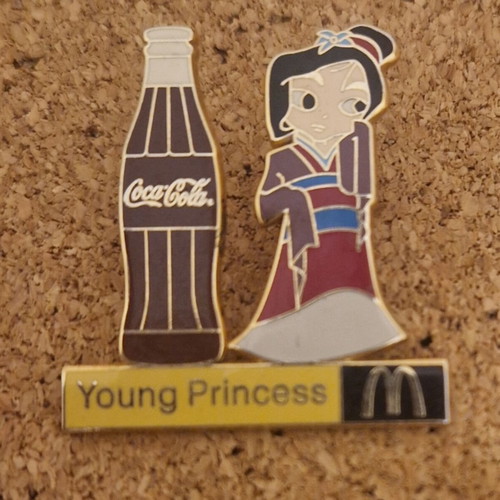 Coca Cola pin like new