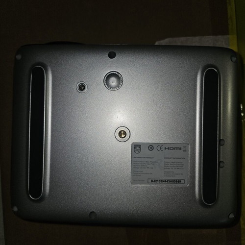 Philips NeoPix Easy Play NPX443 projector used