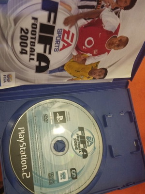 FIFA 2004 PS2 like new