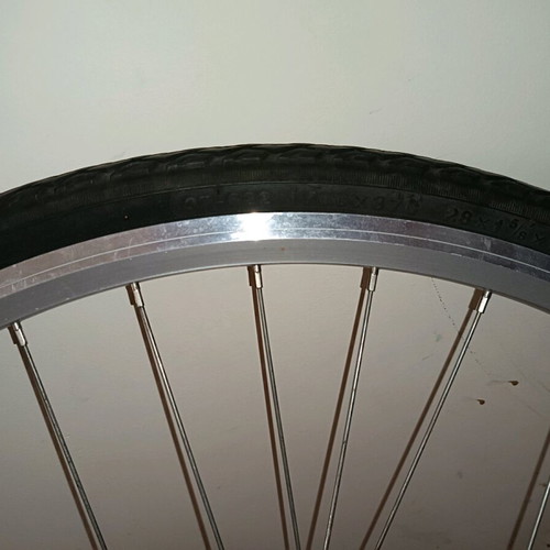 Joytech 28'' bicycle wheels with tires new