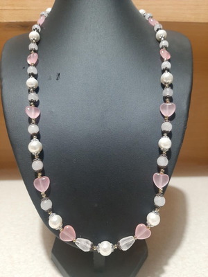 Necklace with pink quartz and pearls new