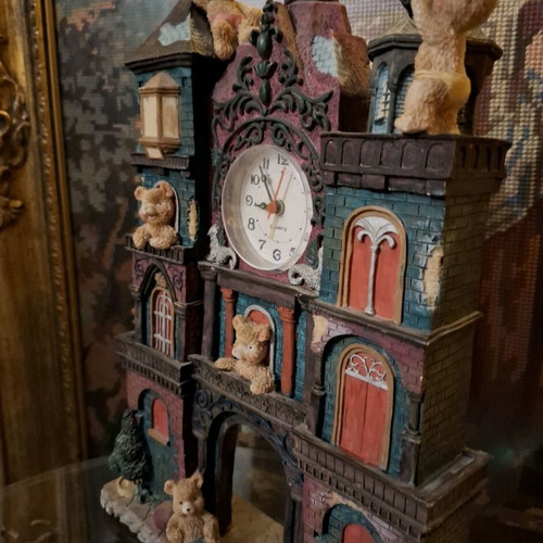Vintage clock used, unknown if working