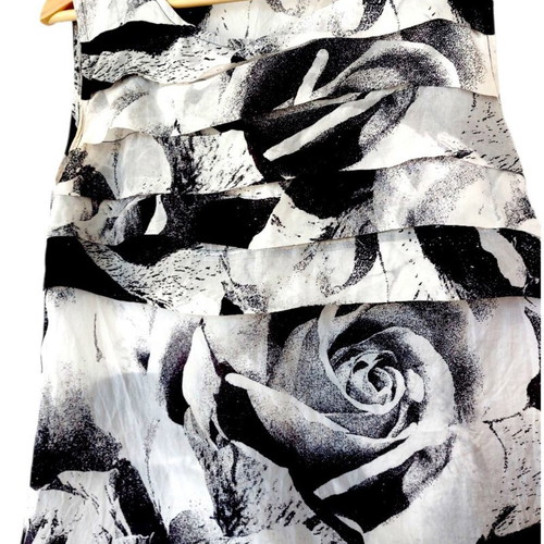 United Colors of Benetton silk sleeveless blouse, medium, black and white