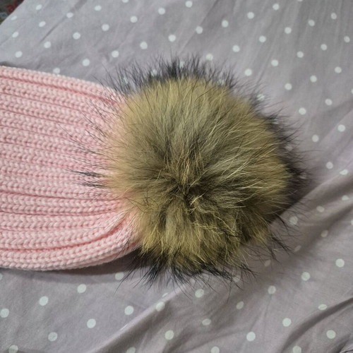 Benetton hat new pink with removable pompom
