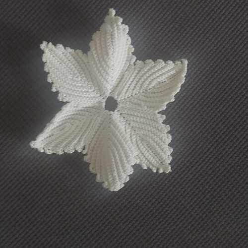 Handmade lace variety in designs and lengths like new
