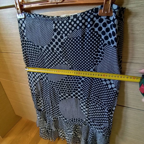Italian black and white skirt with lining, like new