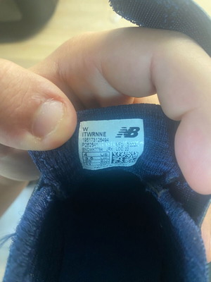 New Balance kids sports shoes size 20 like new