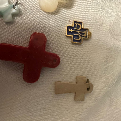 Small cross collection like new