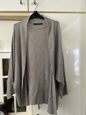 Zara women's cardigan like new, gray, size M
