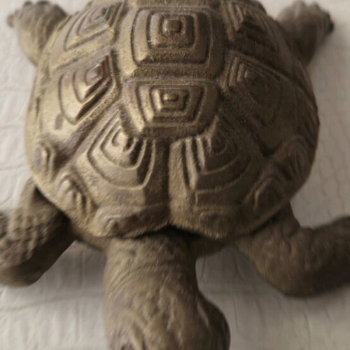 Bronze turtle box like new