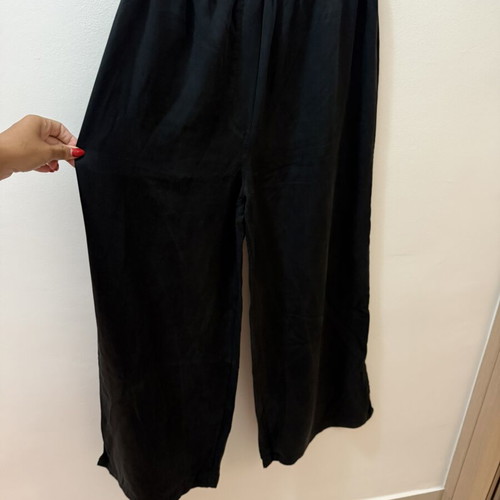 Simplicity Black High-Waisted Wide Leg Pants Size M like new