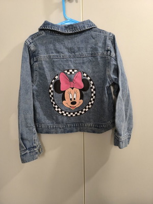 Παιδικό τζιν μπουφάν Minnie Mouse καινούριο, μέγεθος 5-6 ετών