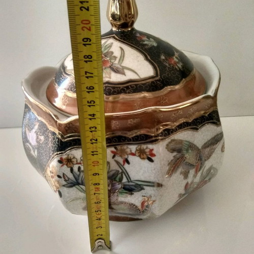 Royal Satsuma set used, 8 pieces with lamp and vases