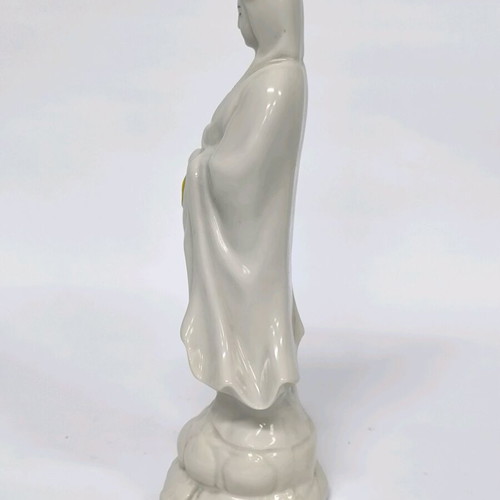 Chinese porcelain figurine new 26×08