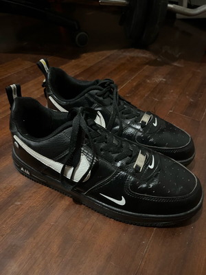 Offwhite Airforce 1 Nike size 42 like new, black casual shoes