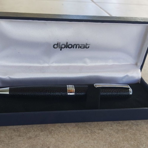 Diplomat pen black leather with case new