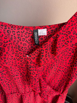 Women's dress like new, black and red, size S/M/L, airy