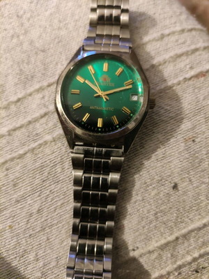 Orient X collectible wind-up watch like new green