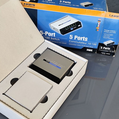 Linksys SD205 5-Port 10/100 Switch new
