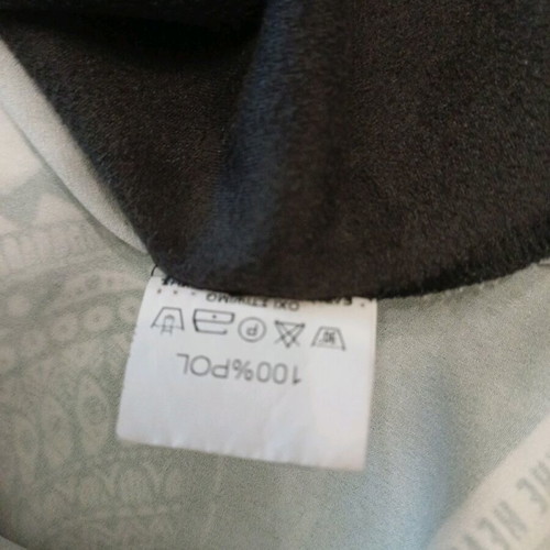 Iso sleeveless women's top rock style like new, black and white, size M