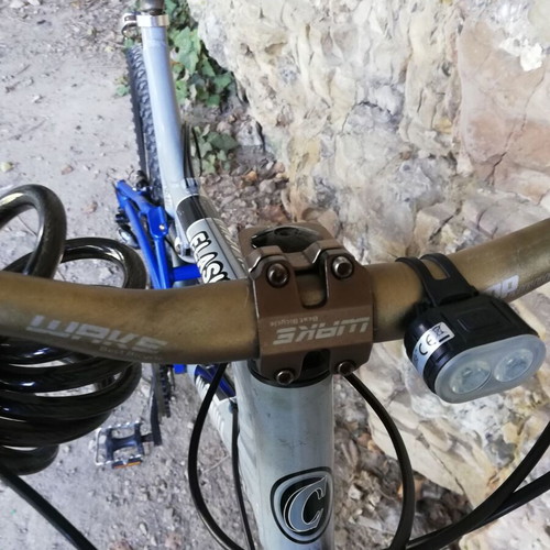 California Flash mountain bike, 24 speeds, 26-inch tires