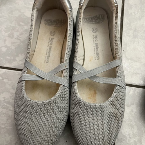 Women's shoes size 40 like new, gray